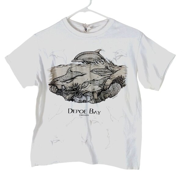 Magic T-Shirts Depoe Bay Oregon Dolphin Graphic Tee L Youth Ocean Aquatic Print - Picture 1 of 9